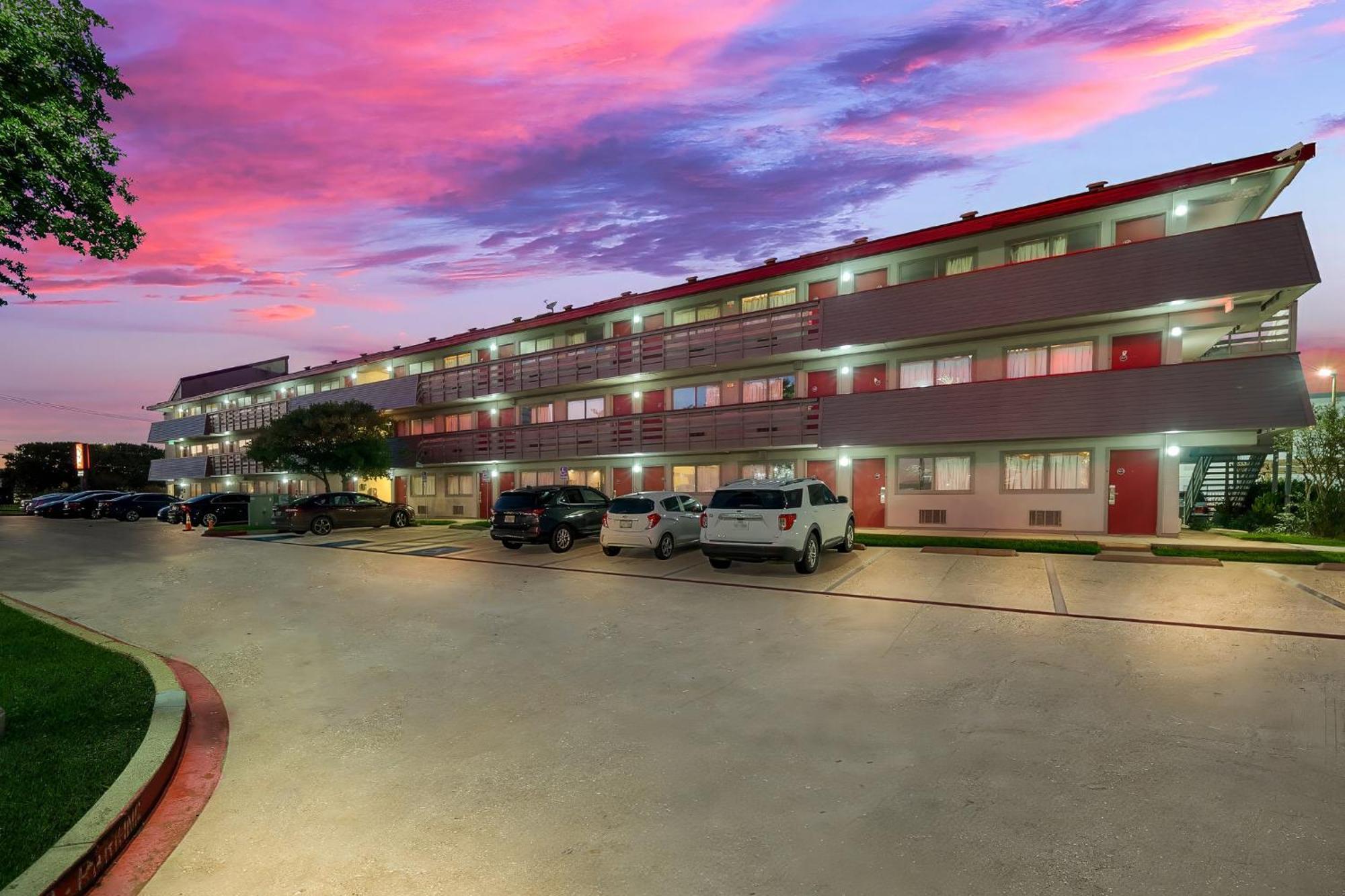 Red Roof Inn Dallas - Dfw Airport North Irving Exterior photo