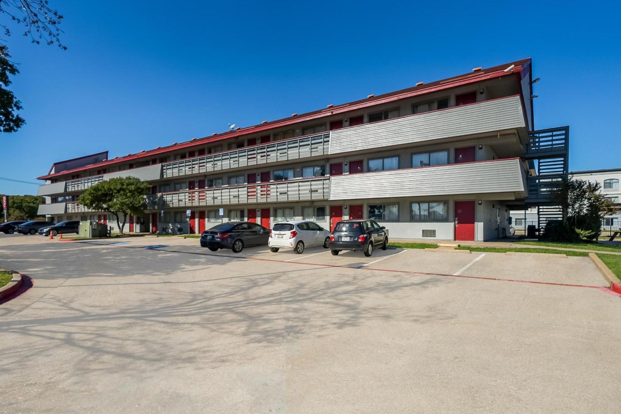 Red Roof Inn Dallas - Dfw Airport North Irving Exterior photo